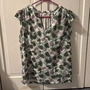 Cupcakes & cashmere floral top